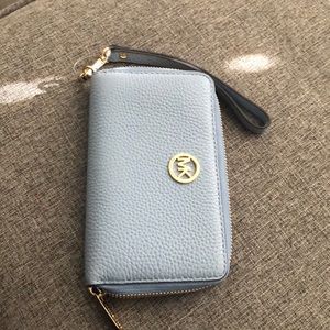 Michael Kors Phone Wallet